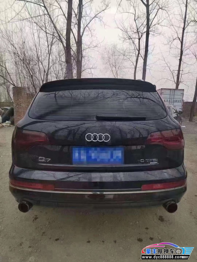 13年奥迪Q7轿车抵押车出售