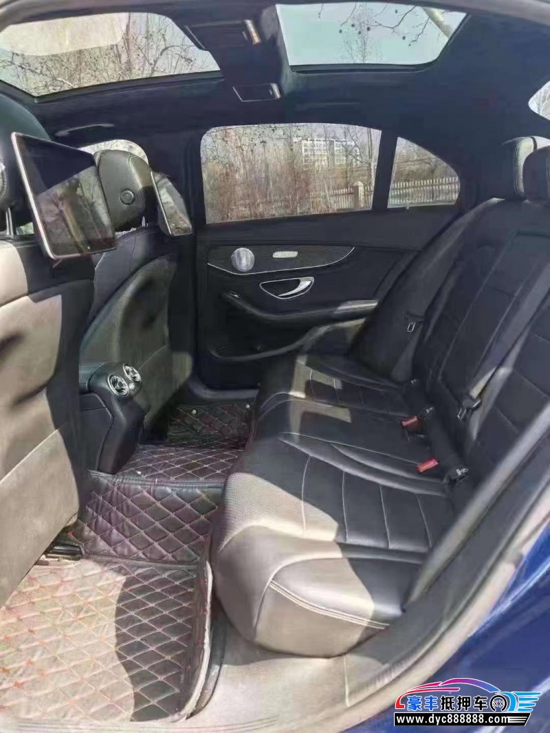 17年奔驰C轿车抵押车出售