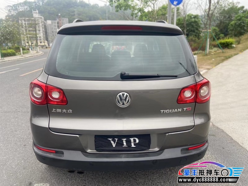 11年大众途观轿车抵押车出售