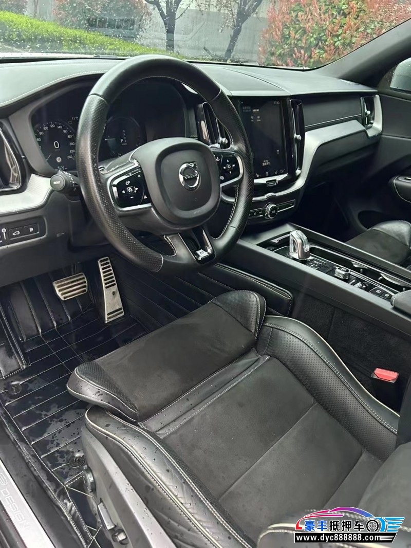 19年沃尔沃XC60轿车抵押车出售