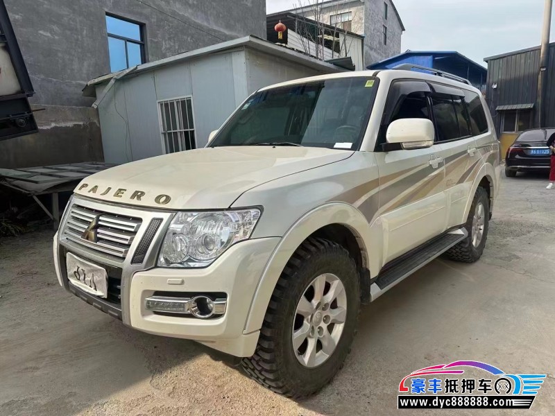 19年三菱帕杰罗SUV抵押车出售