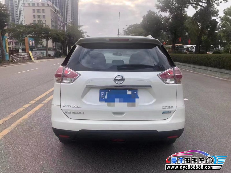 15年日产奇骏SUV抵押车出售