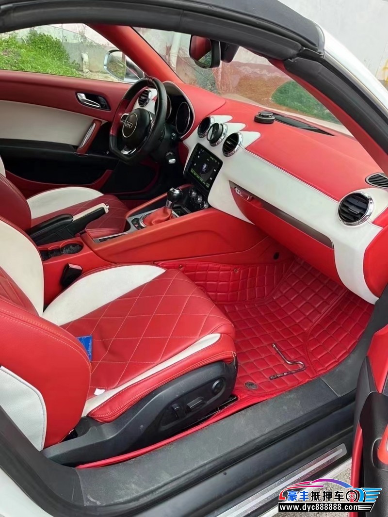 12年奥迪TT轿车抵押车出售