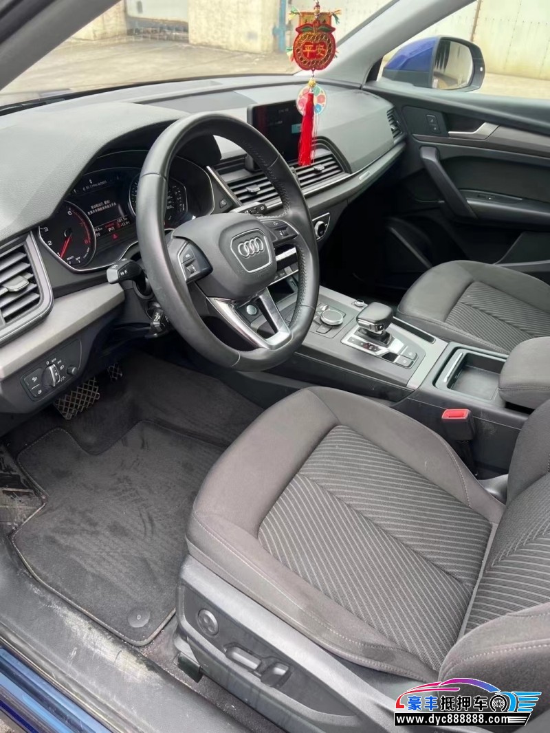 19年奥迪Q5轿车抵押车出售