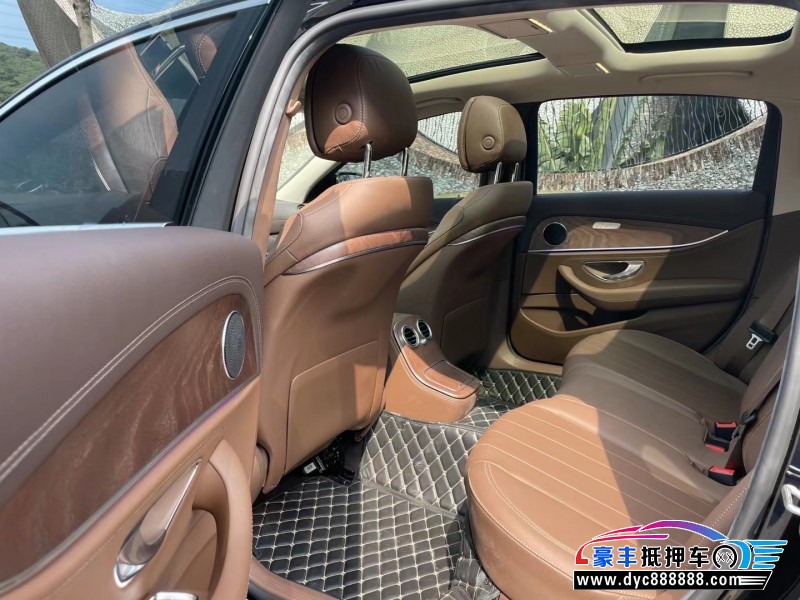 20年奔驰E轿车抵押车出售