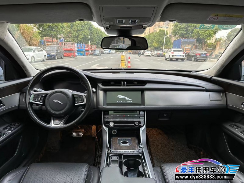 17年捷豹XFL轿车抵押车出售