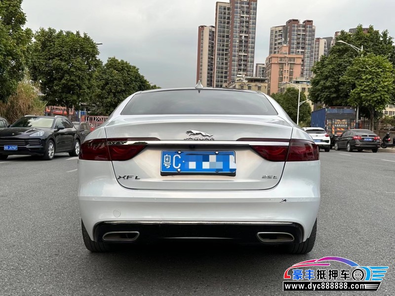17年捷豹XFL轿车抵押车出售