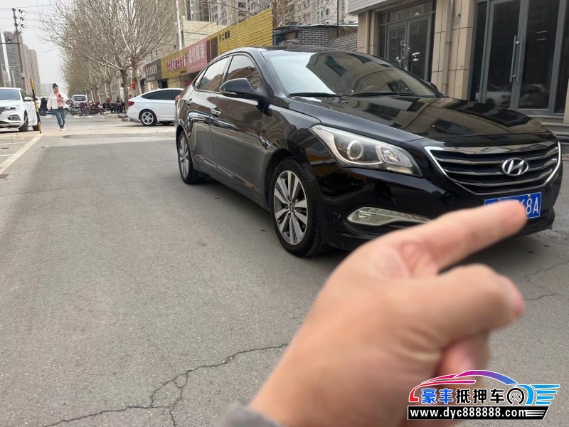 17年现代名图轿车抵押车出售