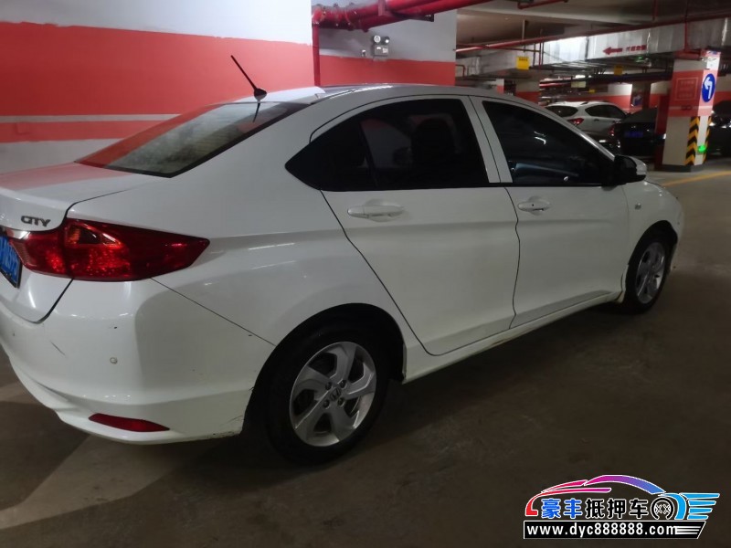 17年本田锋范轿车抵押车出售