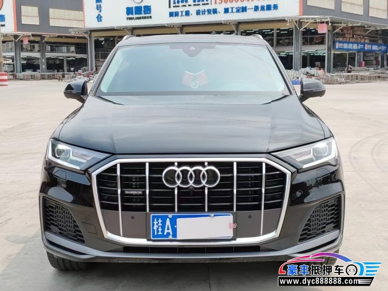 22年奥迪Q7轿车抵押车出售