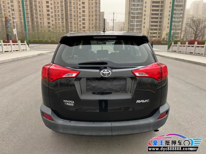 14年丰田RAV4荣放轿车抵押车出售
