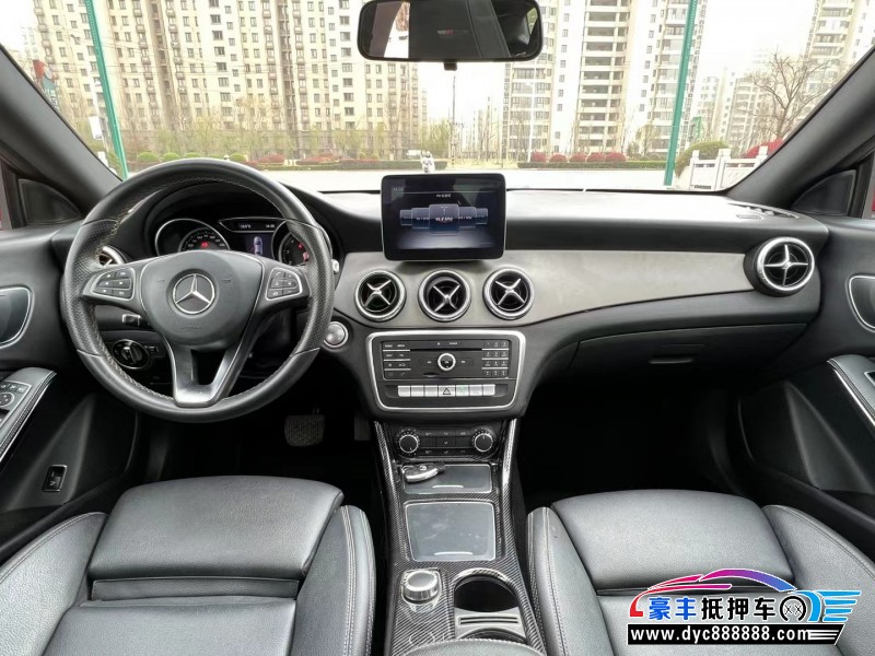 18年奔驰CLA轿车抵押车出售