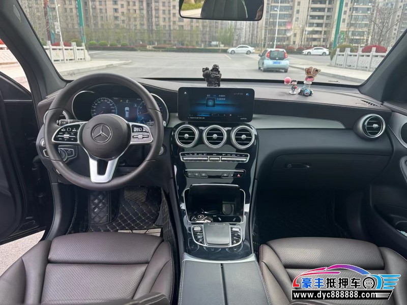 22年奔驰GLC轿车抵押车出售