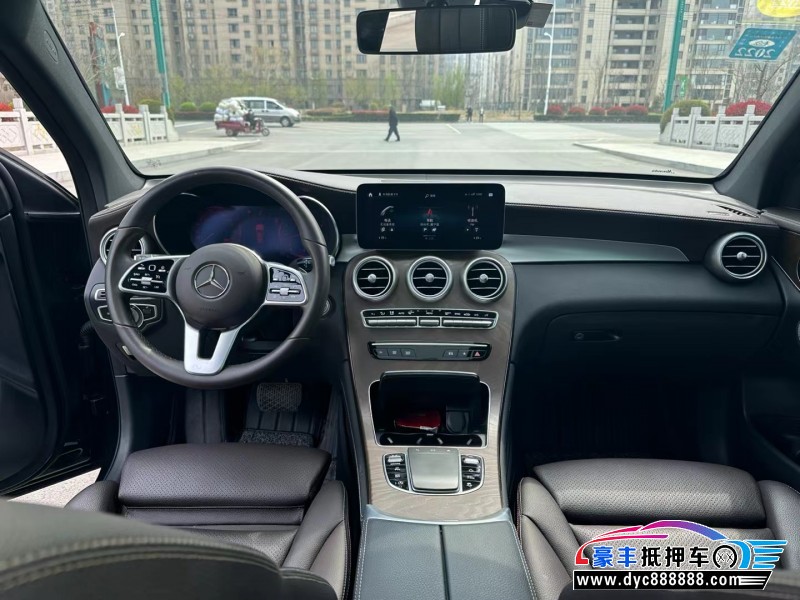 20年奔驰GLC轿车抵押车出售