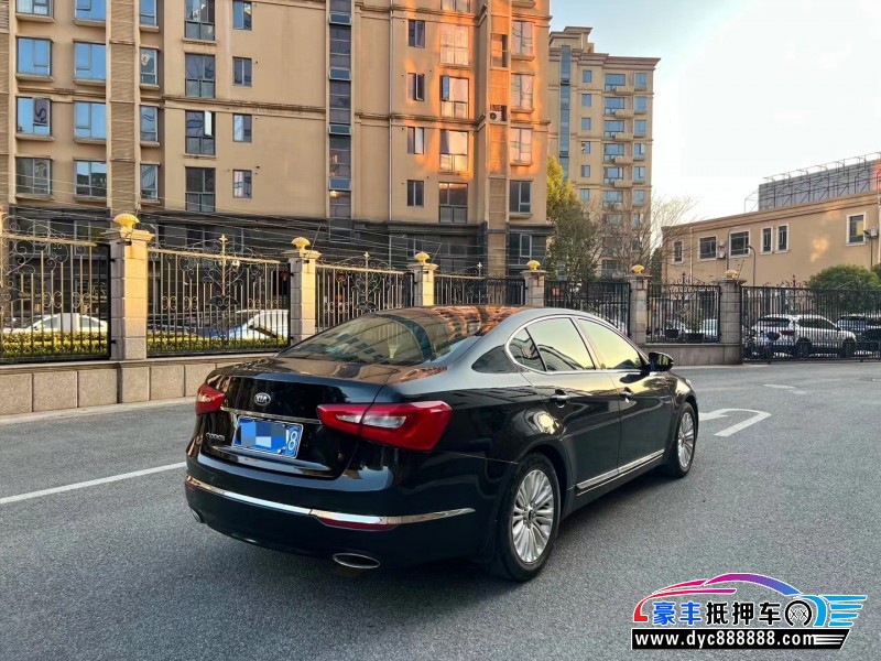 14年起亚凯尊轿车抵押车出售