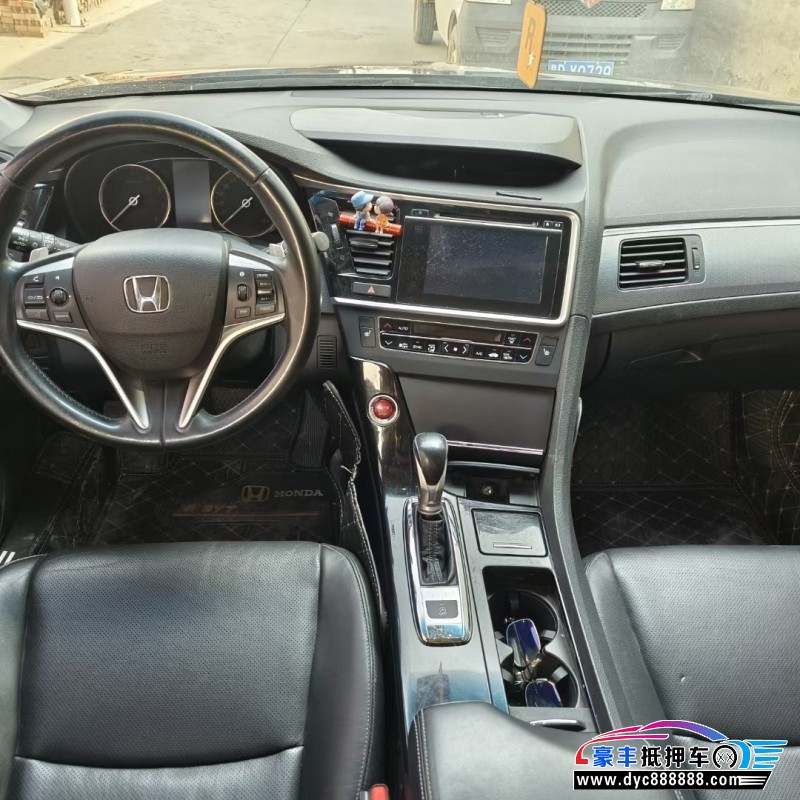 16年本田思铂睿轿车抵押车出售