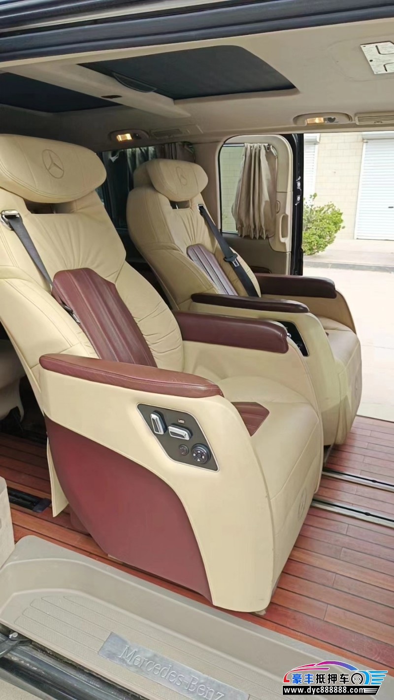 15年奔驰唯雅诺MPV抵押车出售