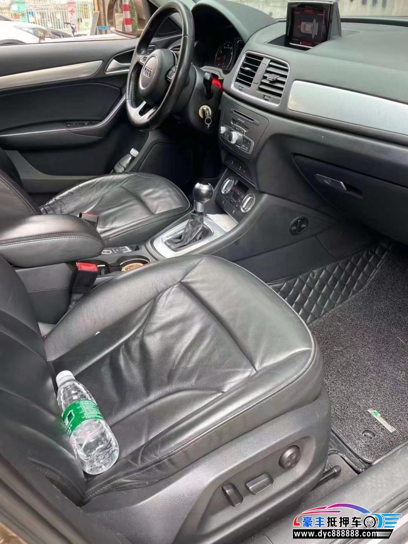 16年奥迪Q3轿车抵押车出售