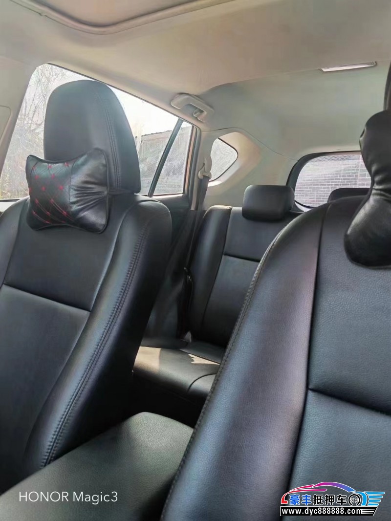 19年丰田RAV4轿车抵押车出售