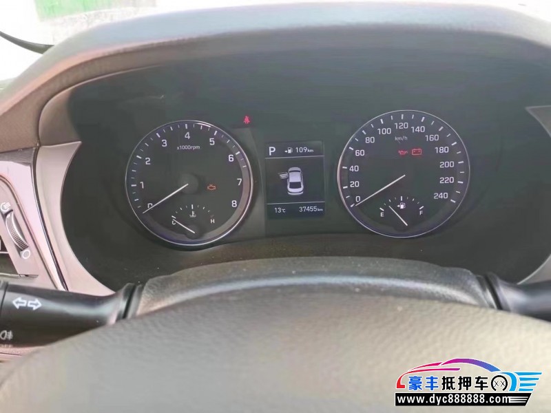 19年现代名图轿车抵押车出售