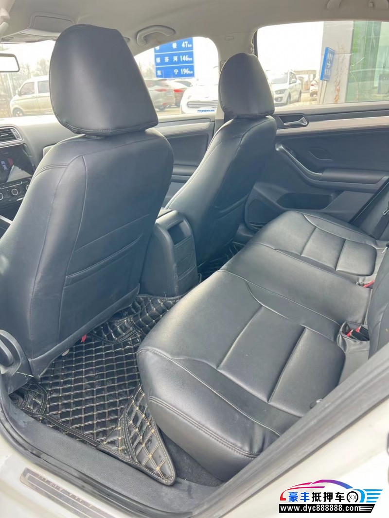 19年大众速腾轿车抵押车出售