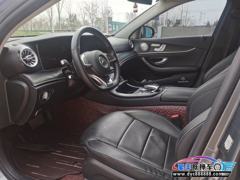 19年奔驰E轿车抵押车出售