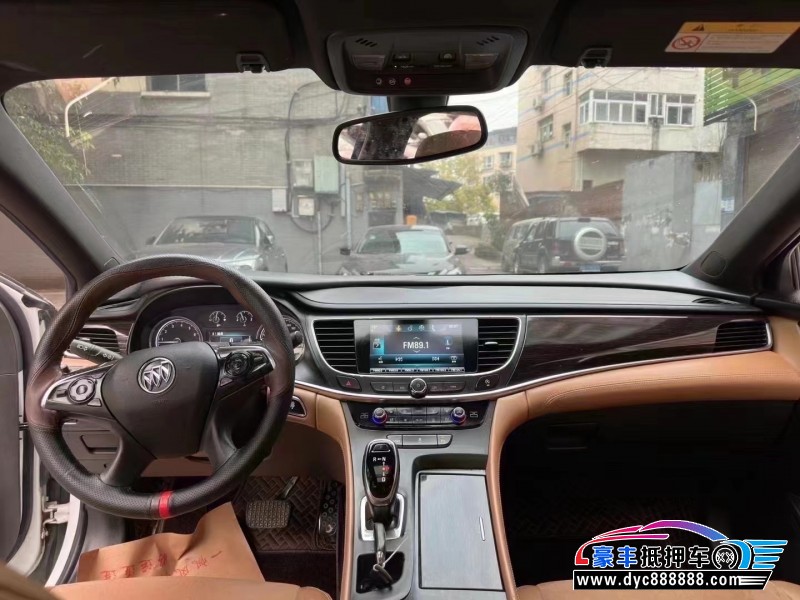 18年别克君越轿车抵押车出售