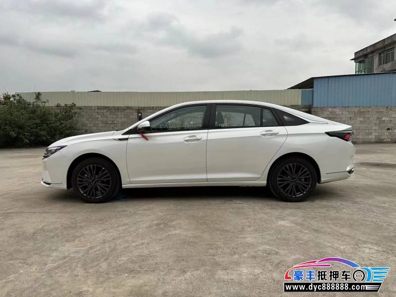 22年东风风神奕炫轿车抵押车出售