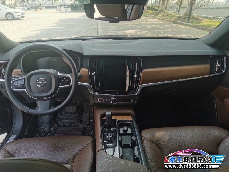 21年沃尔沃S90轿车抵押车出售