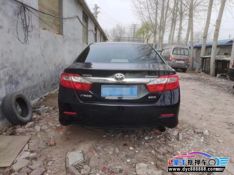 13年丰田凯美瑞轿车抵押车出售