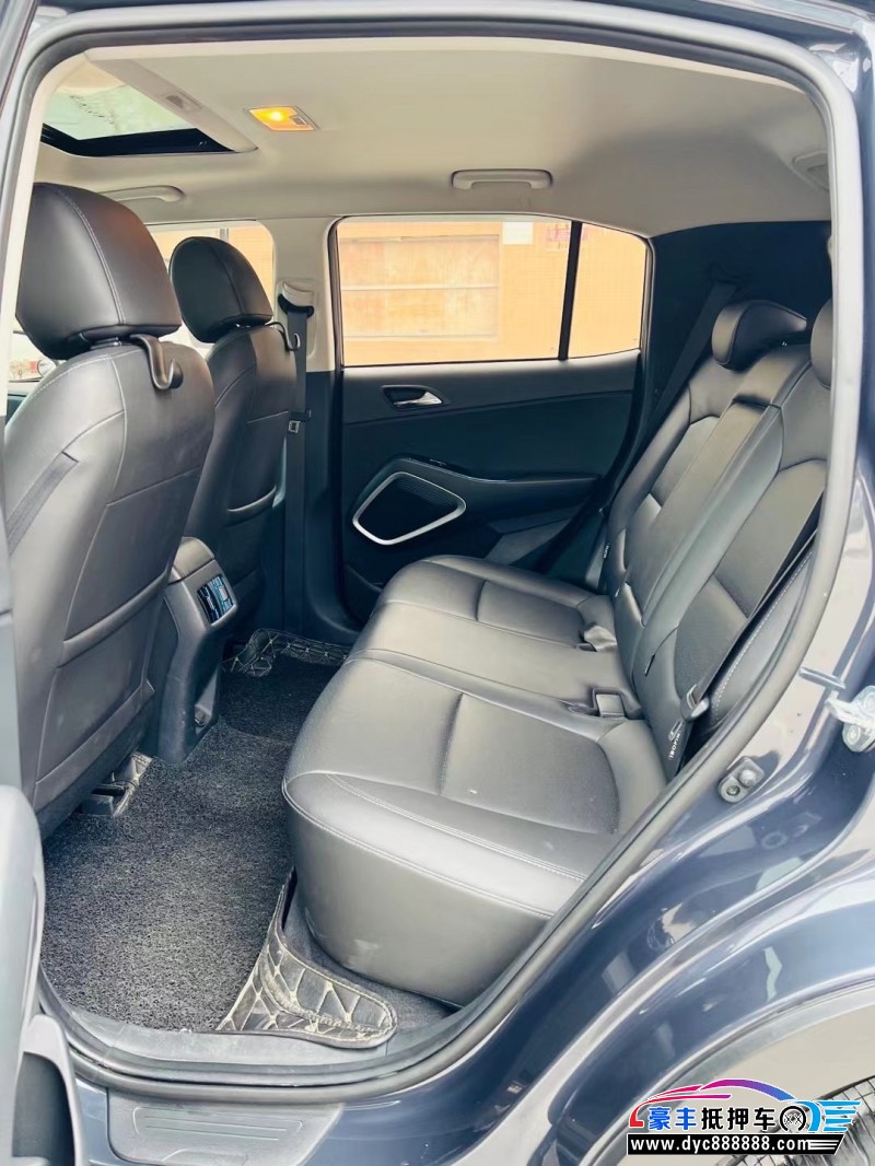 19年现代ix35轿车抵押车出售