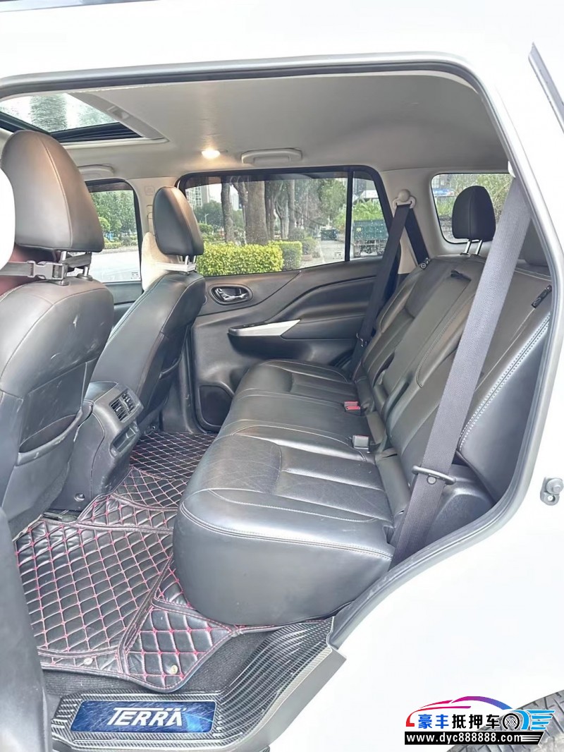 21年日产途达轿车抵押车出售