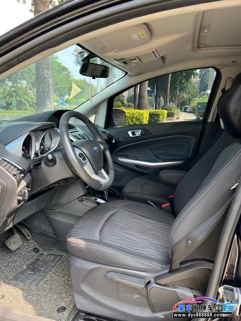 16年福特翼搏轿车抵押车出售