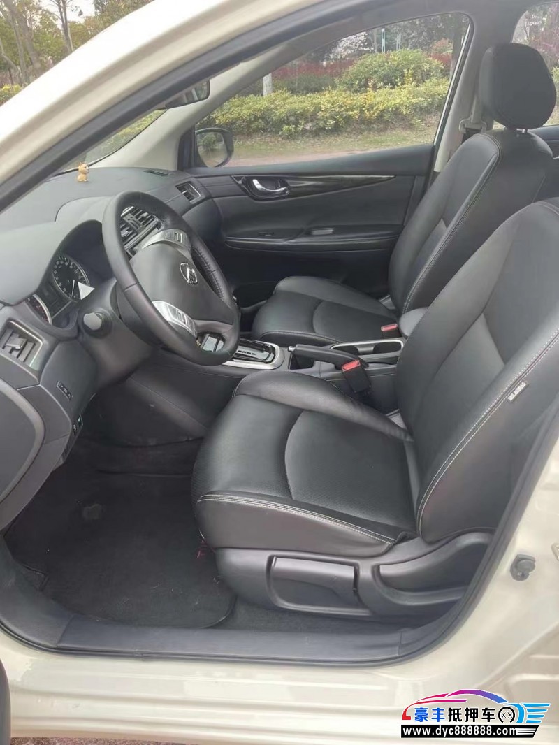 20年日产骐达轿车抵押车出售