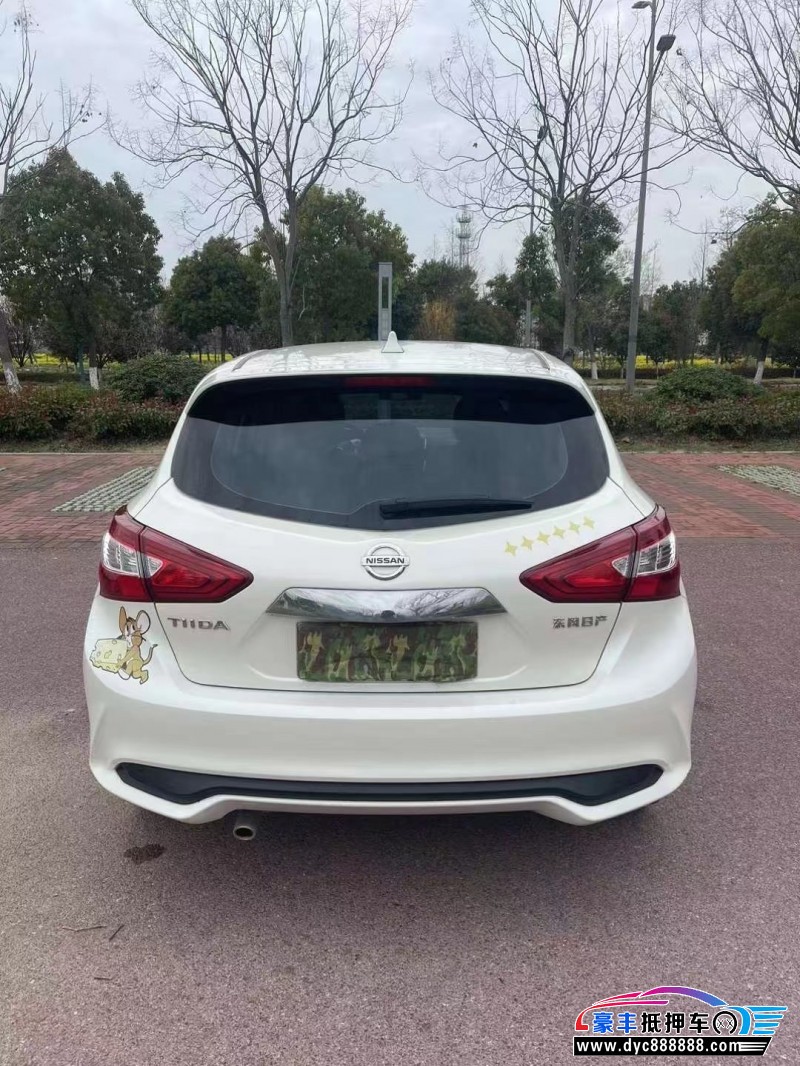 20年日产骐达轿车抵押车出售