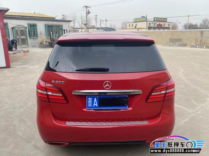 15年奔驰B级轿车抵押车出售