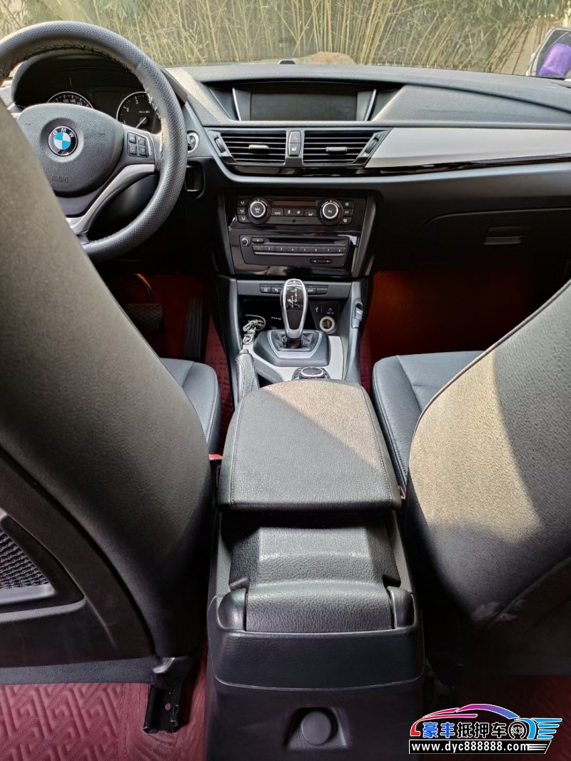 15年宝马X1轿车抵押车出售