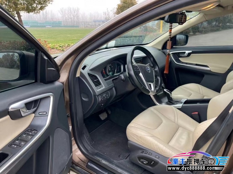 14年沃尔沃XC60轿车抵押车出售
