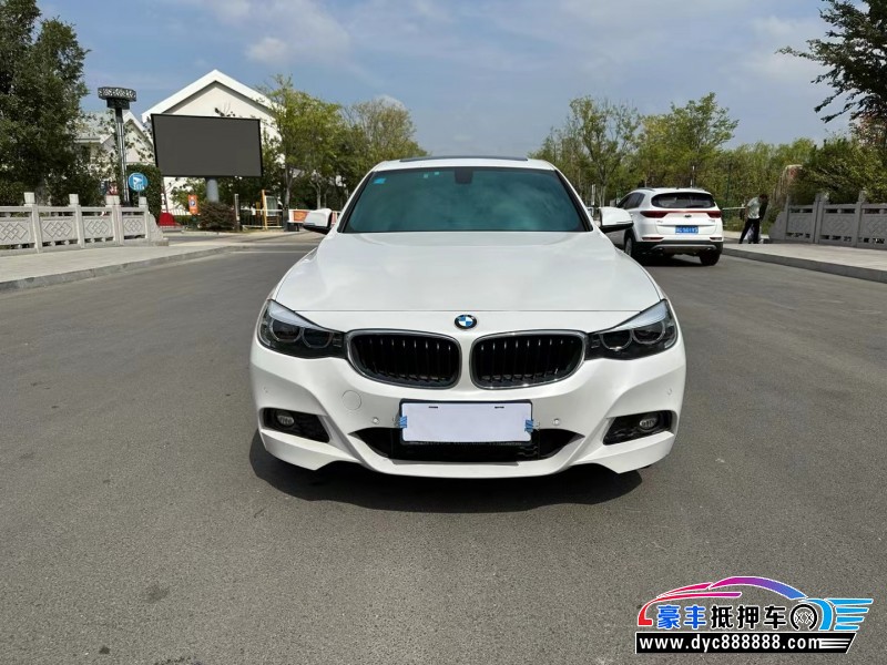 20年宝马3系轿车抵押车出售