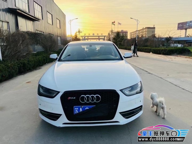 12年奥迪A4轿车抵押车出售