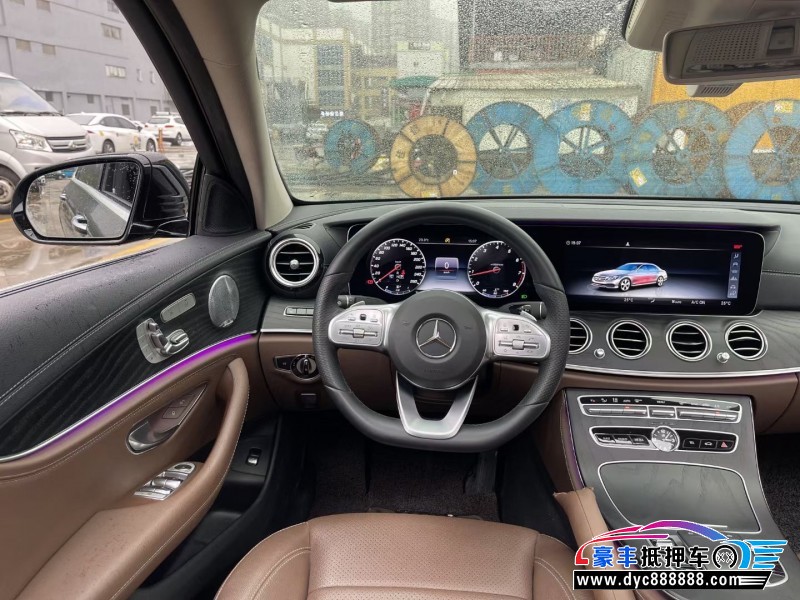 20年奔驰E轿车抵押车出售