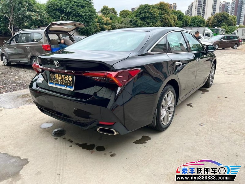 20年丰田亚洲龙轿车抵押车出售