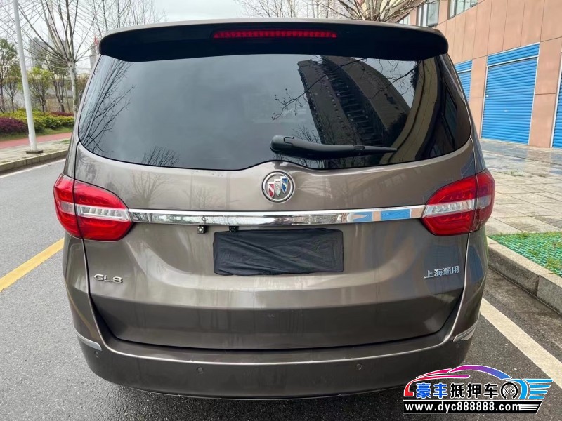 15年别克GL8轿车抵押车出售