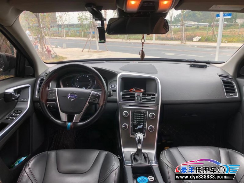 16年沃尔沃XC60轿车抵押车出售