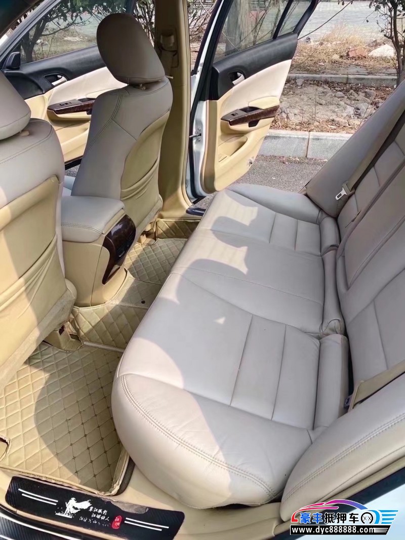 10年本田雅阁轿车抵押车出售