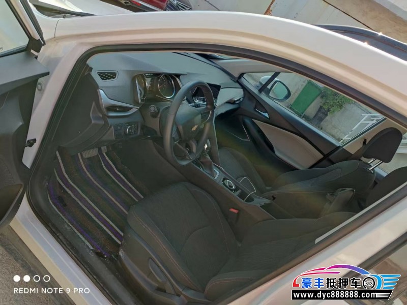 20年雪佛兰沃兰多轿车抵押车出售