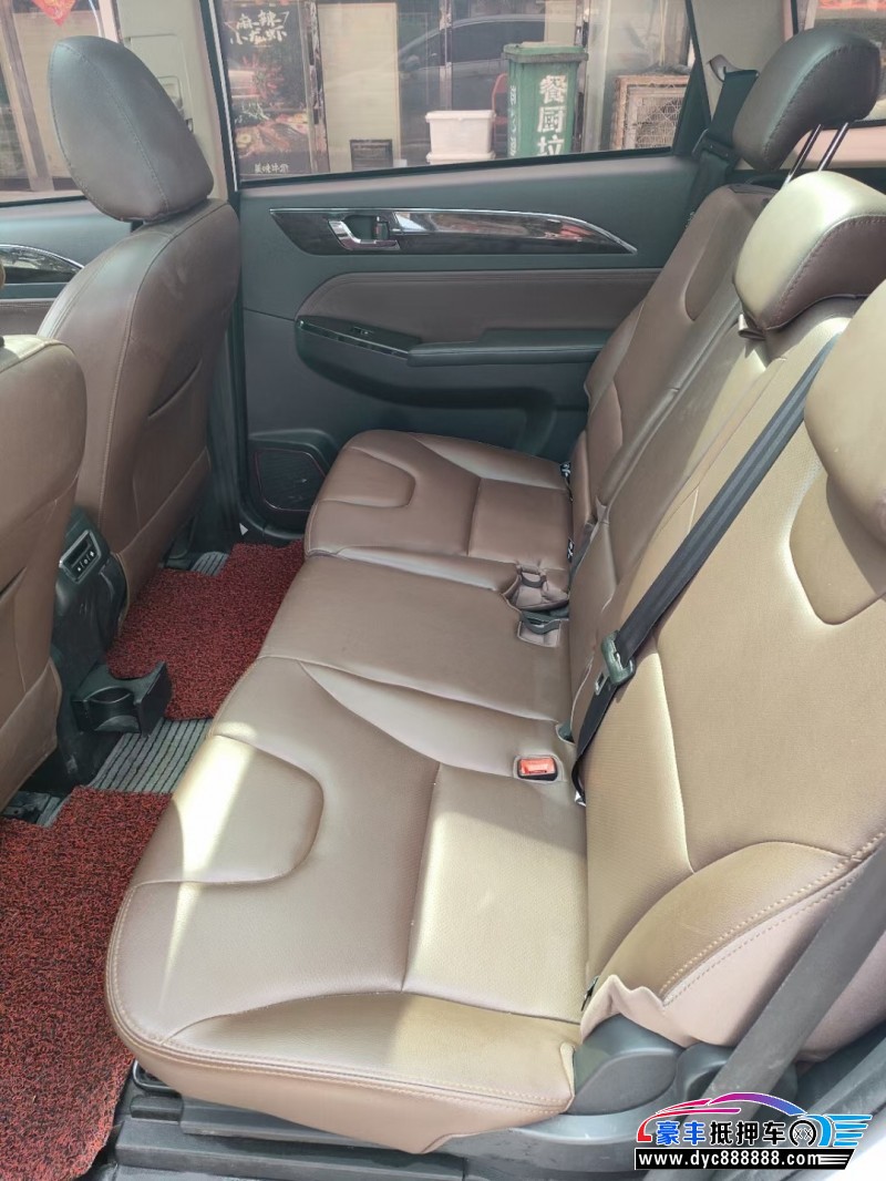 17年力帆汽车轩朗SUV抵押车出售