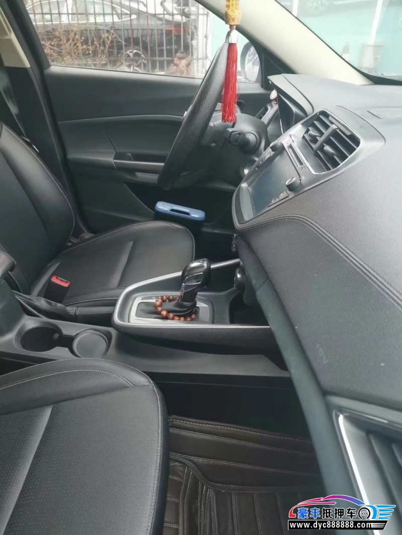 18年福特福睿斯轿车抵押车出售