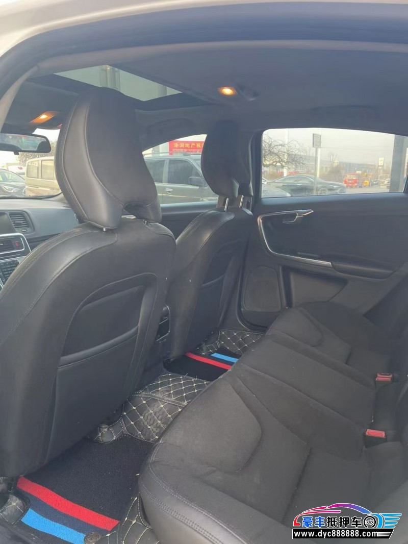 15年沃尔沃S60轿车抵押车出售