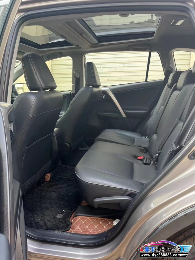 18年丰田RAV4SUV抵押车出售